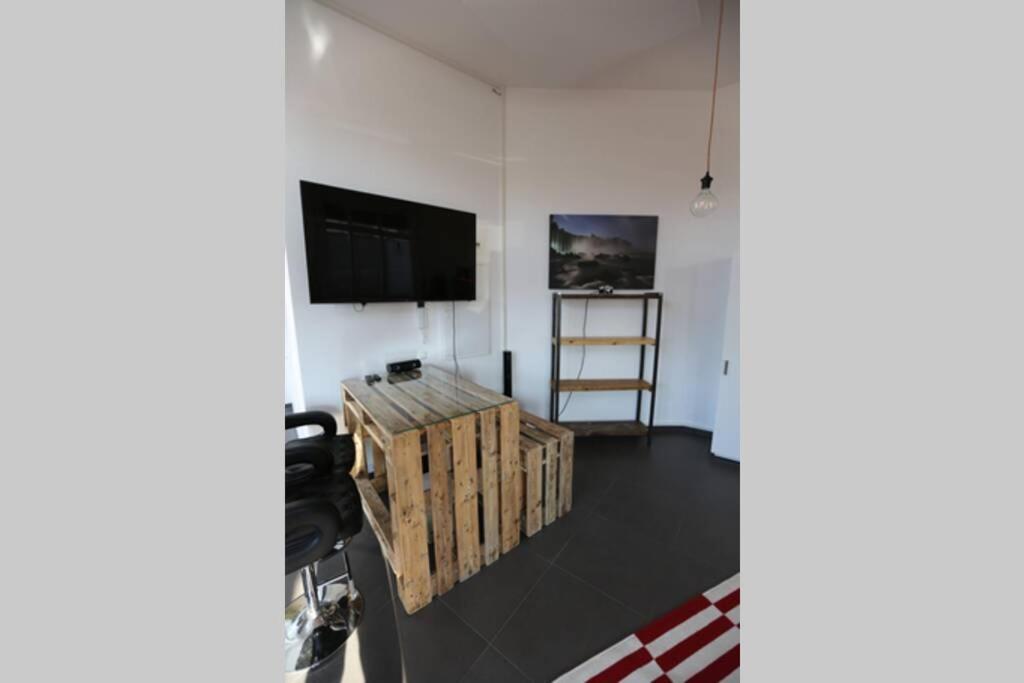 Luftiges Upcycling Studio Im Eg - Zentral Apartment เบอร์ลิน ภายนอก รูปภาพ